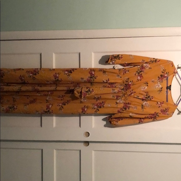 Rue 21 romper - Picture 2 of 3